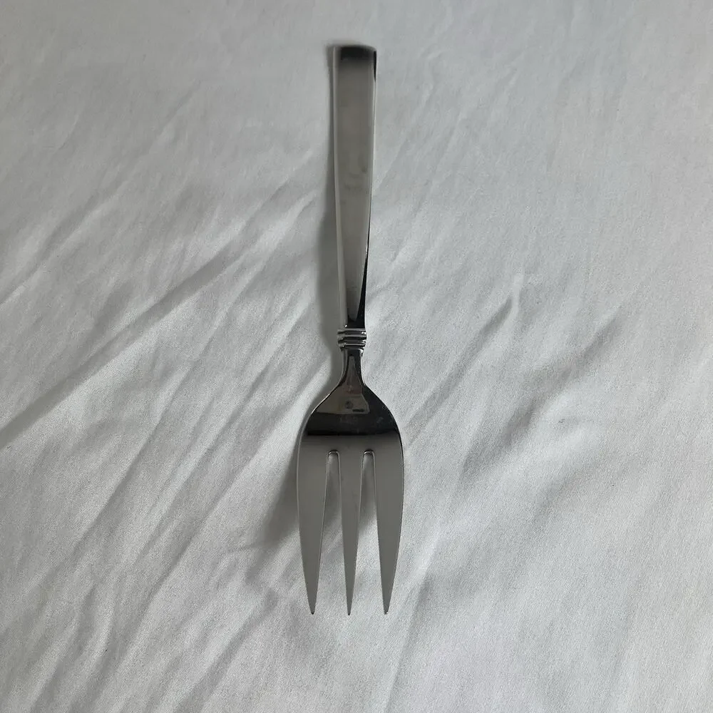 Reed & Barton Heritage Mint Stainless Steal China Serving Fork
